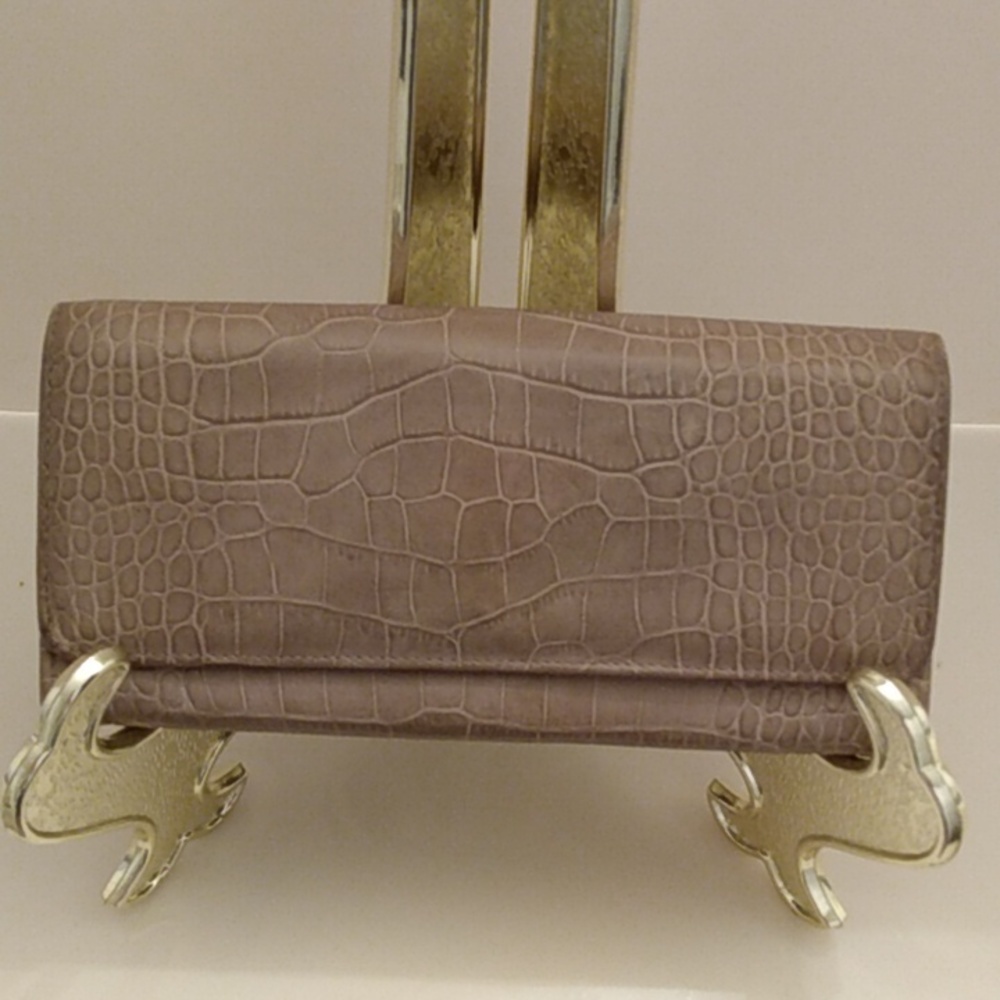 GiGi New York Large Fold-Over Wallet